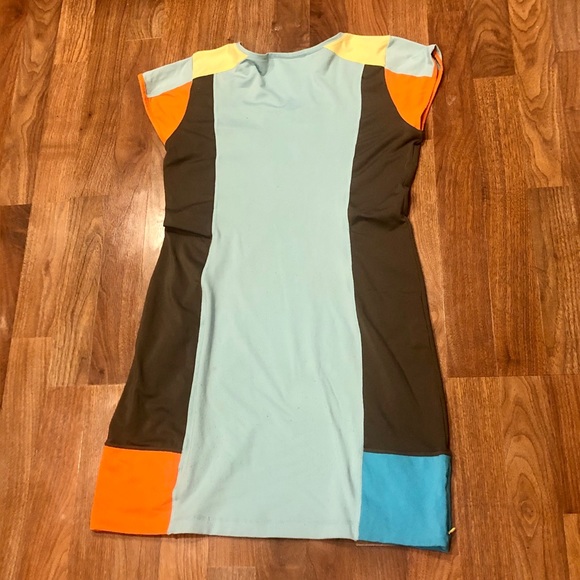 Title Nine stretchy color block dress - Picture 2 of 5